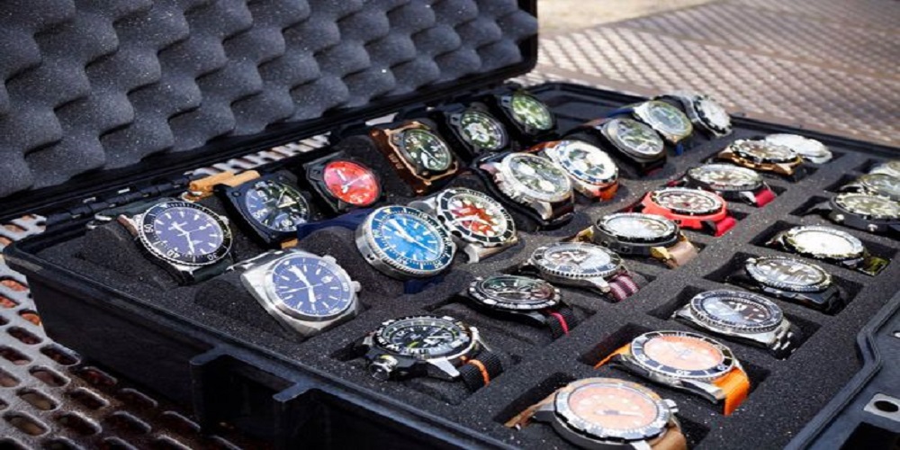 Handmade Custom Watch Case - Timepieces 101